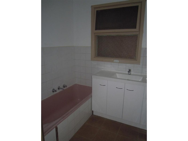 128 Noble Street, Noble Park VIC 3174