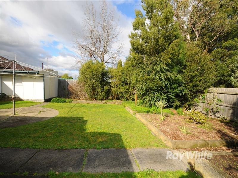 4 Alsace Street, Dandenong VIC 3175