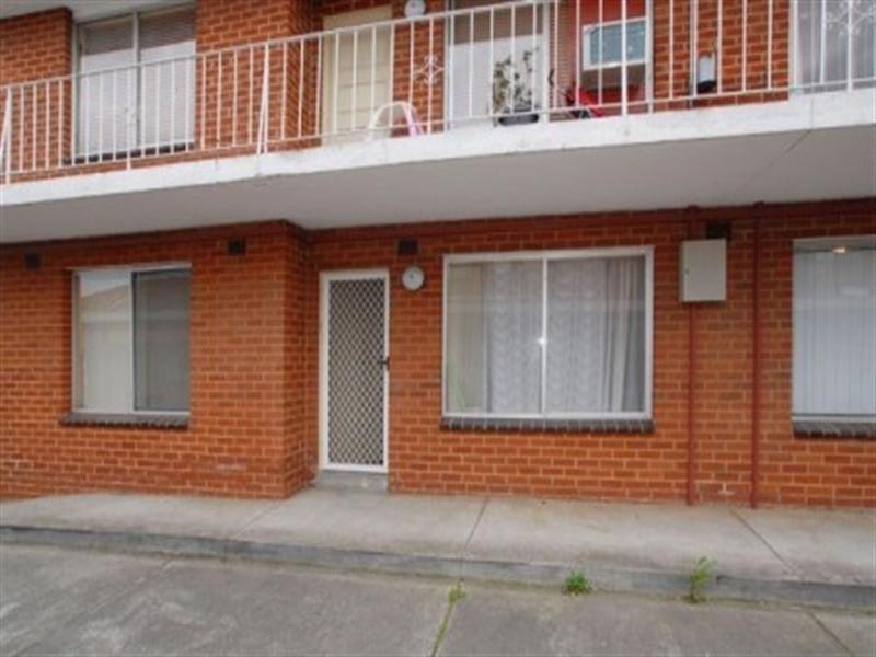 4/16 Stud Road, Dandenong VIC 3175