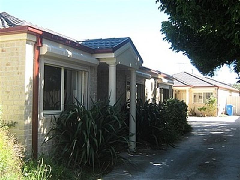 2/23 Leman Crescent, Noble Park VIC 3174