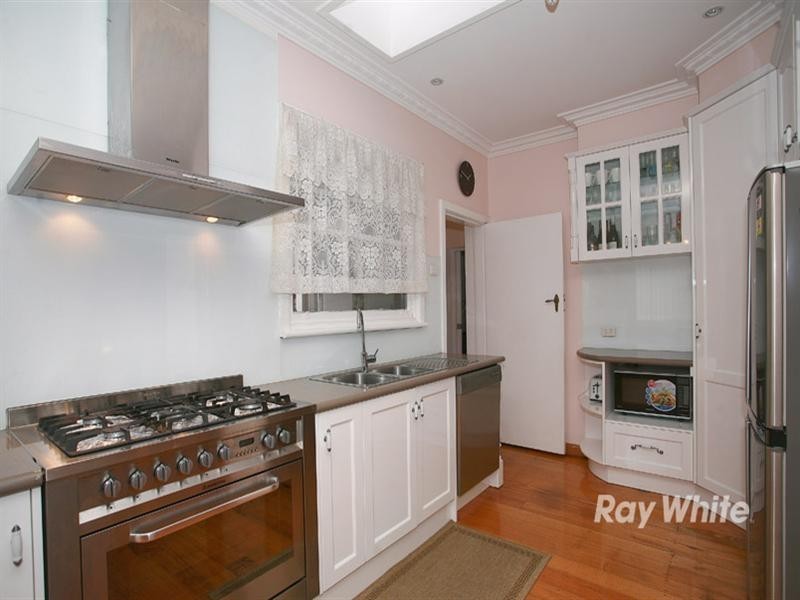 14 Cummins Road, Brighton East VIC 3187