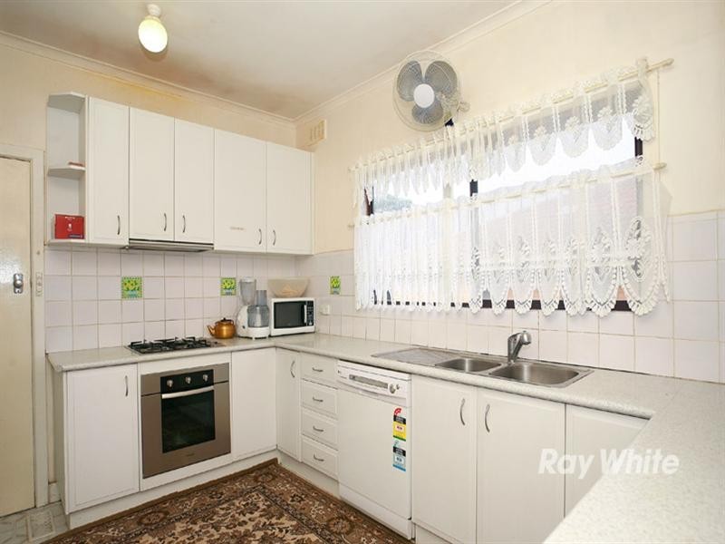 15 Edward Avenue, Dandenong VIC 3175