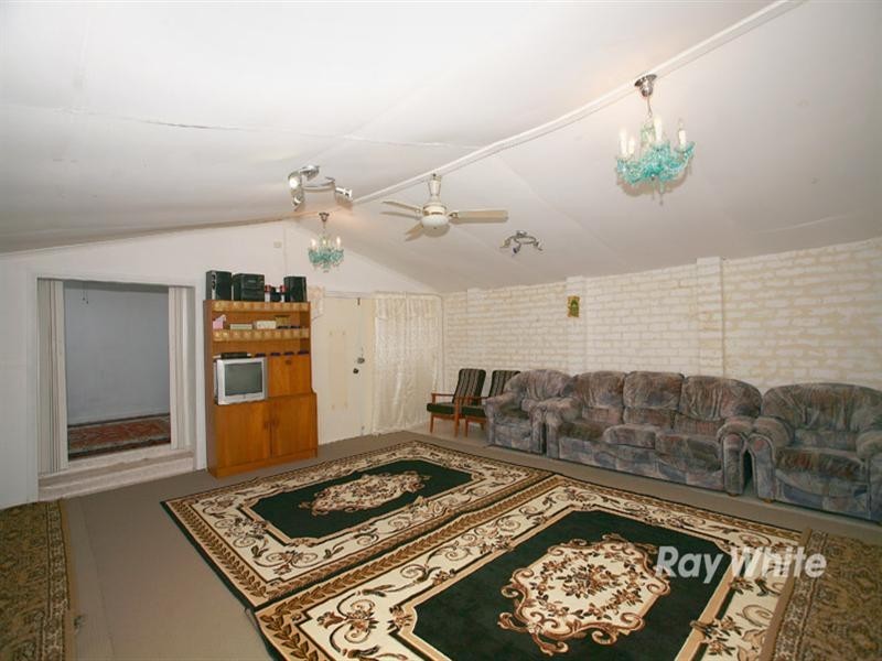 15 Edward Avenue, Dandenong VIC 3175