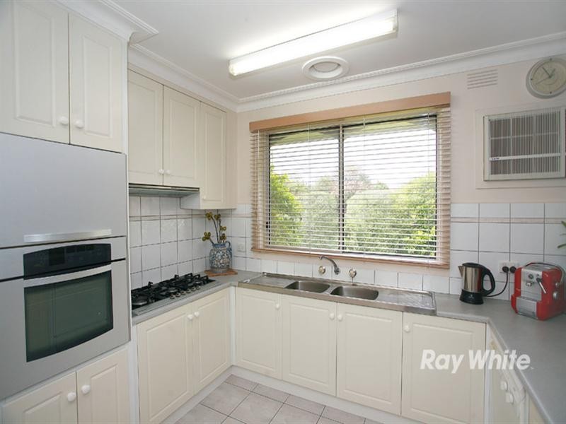 4 Woodstock Place, Springvale South VIC 3172
