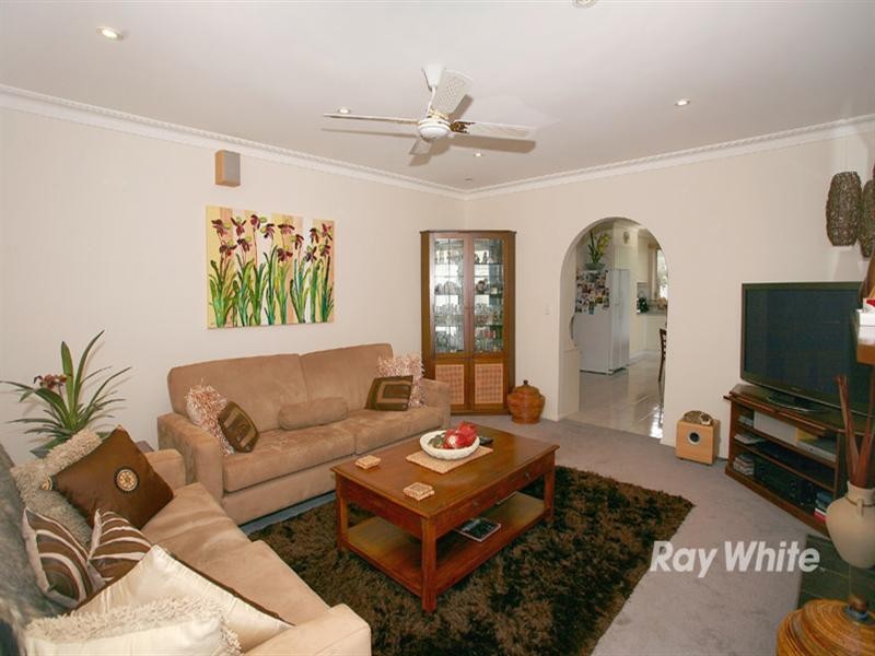 4 Woodstock Place, Springvale South VIC 3172