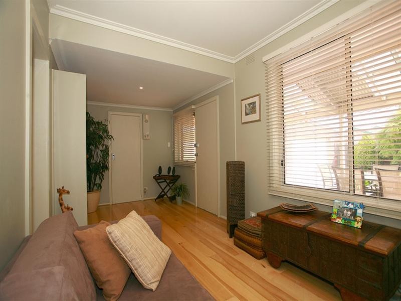 4 Woodstock Place, Springvale South VIC 3172