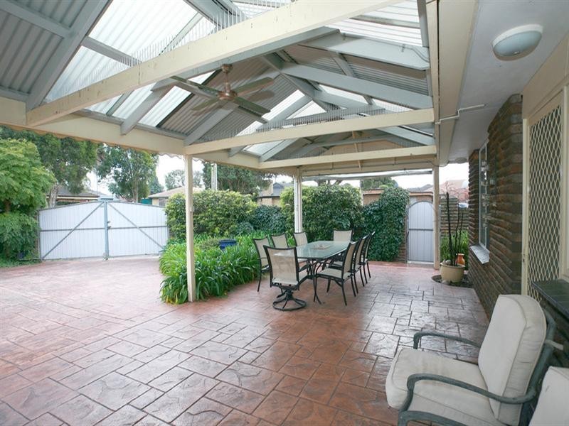 4 Woodstock Place, Springvale South VIC 3172
