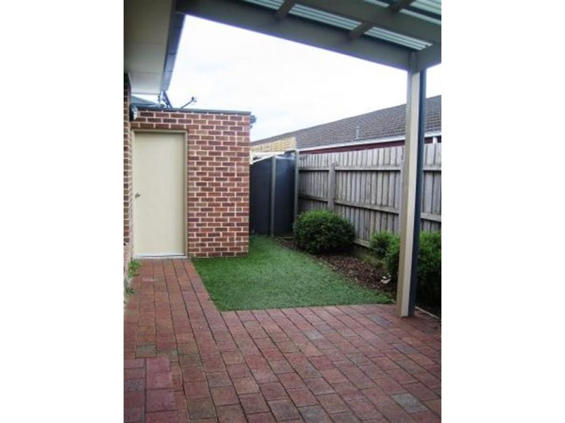 4/21 Fintonia Road, Noble Park VIC 3174