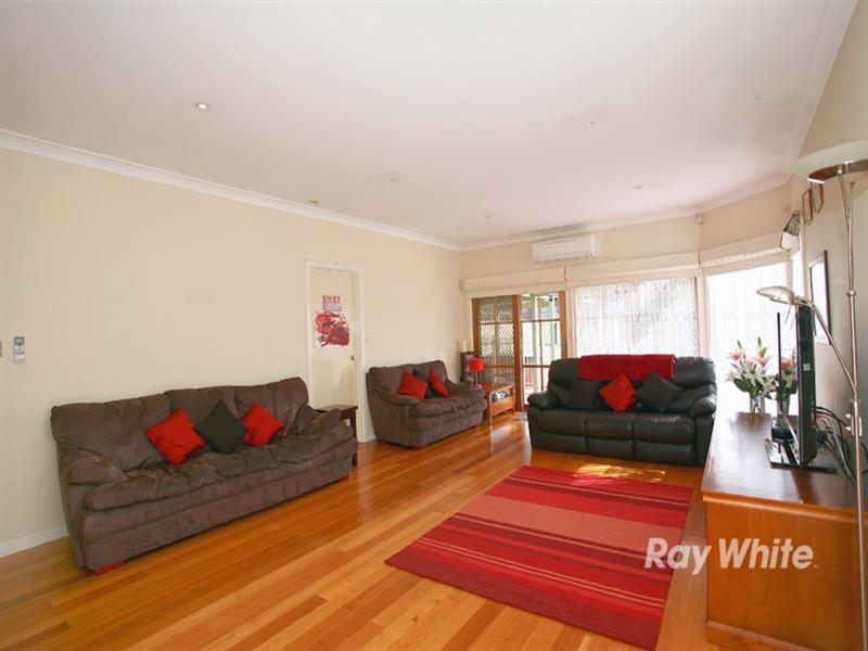 8 Romsey Street, Noble Park VIC 3174