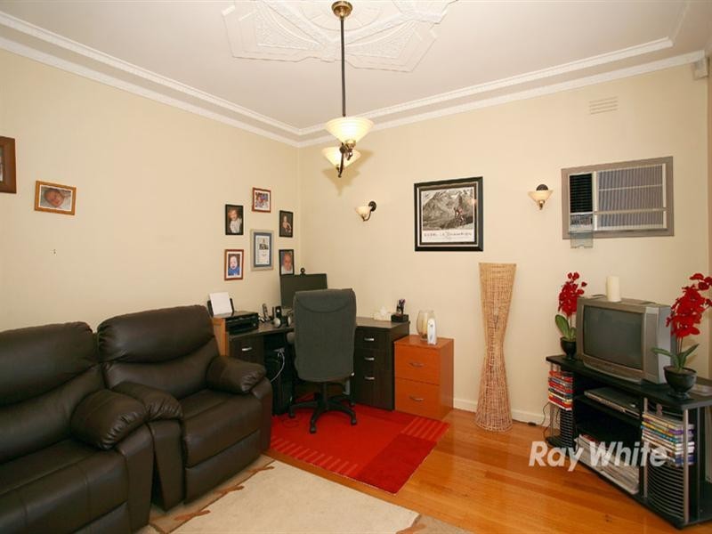 8 Romsey Street, Noble Park VIC 3174