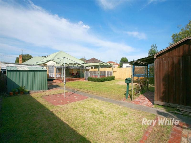 8 Romsey Street, Noble Park VIC 3174