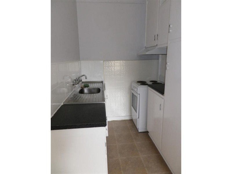 4/10 Kelvinside Road, Noble Park VIC 3174