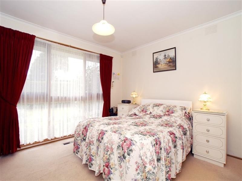 34 Jacksons Road, Noble Park North VIC 3174