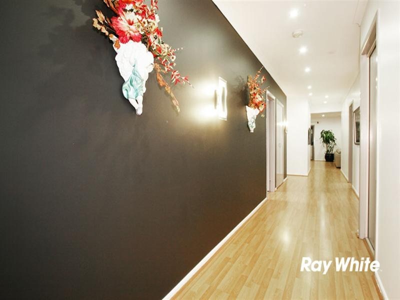 13 Cafardi Boulevard, Keysborough VIC 3173