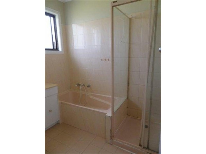 39 Dawn Avenue, Dandenong VIC 3175