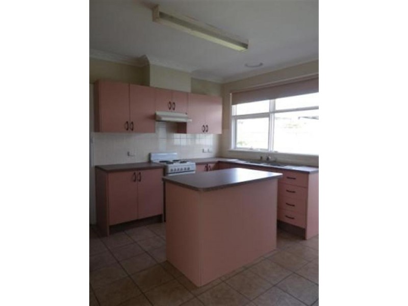 39 Dawn Avenue, Dandenong VIC 3175