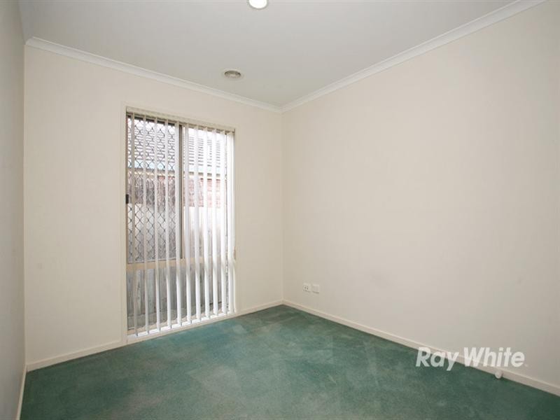 5 Greenlea Grove, Hampton Park VIC 3976