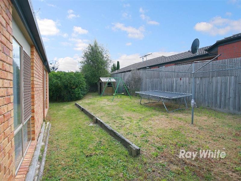 5 Greenlea Grove, Hampton Park VIC 3976