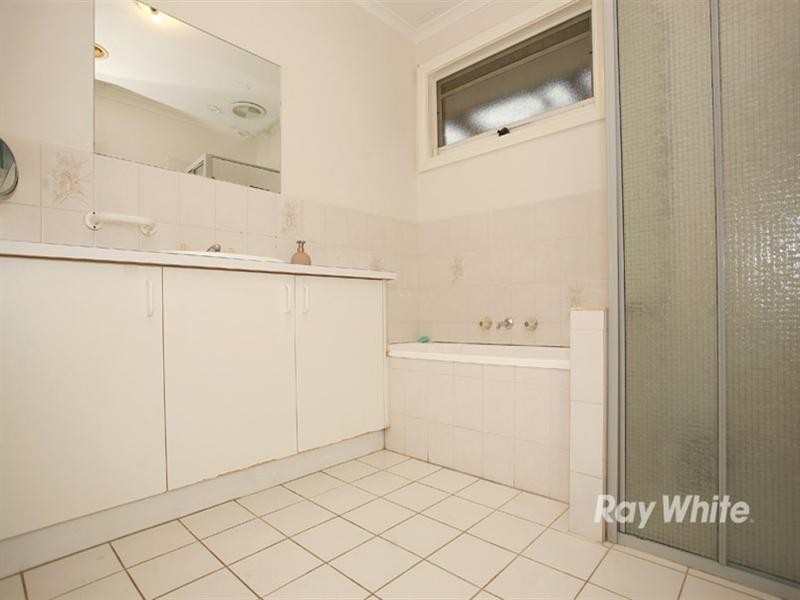 12/12-18 Harold Road, Springvale South VIC 3172