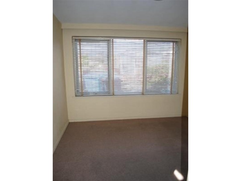 1/30 Kelvinisde Road, Noble Park VIC 3174