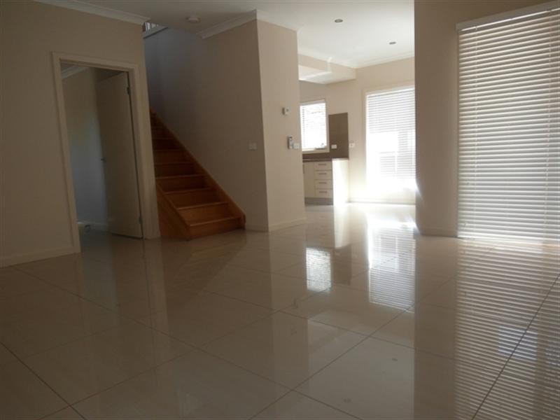 1-5/8 Leman Court, Noble Park VIC 3174