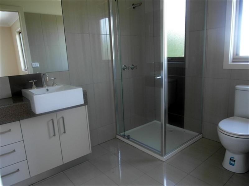 1-5/8 Leman Court, Noble Park VIC 3174