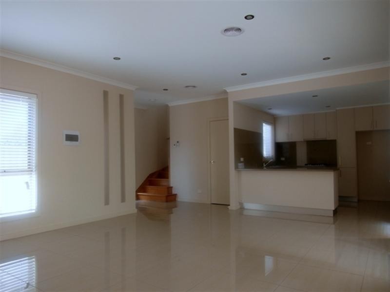 1-5/8 Leman Court, Noble Park VIC 3174