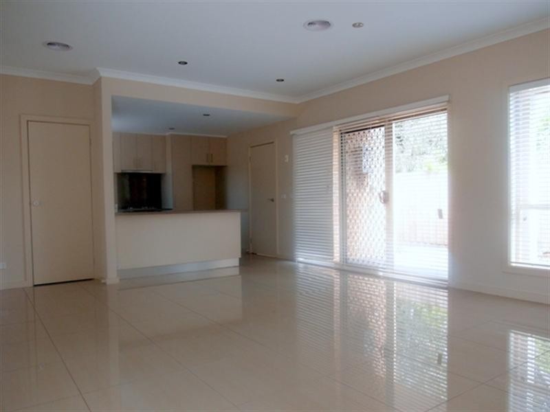 1-5/8 Leman Court, Noble Park VIC 3174