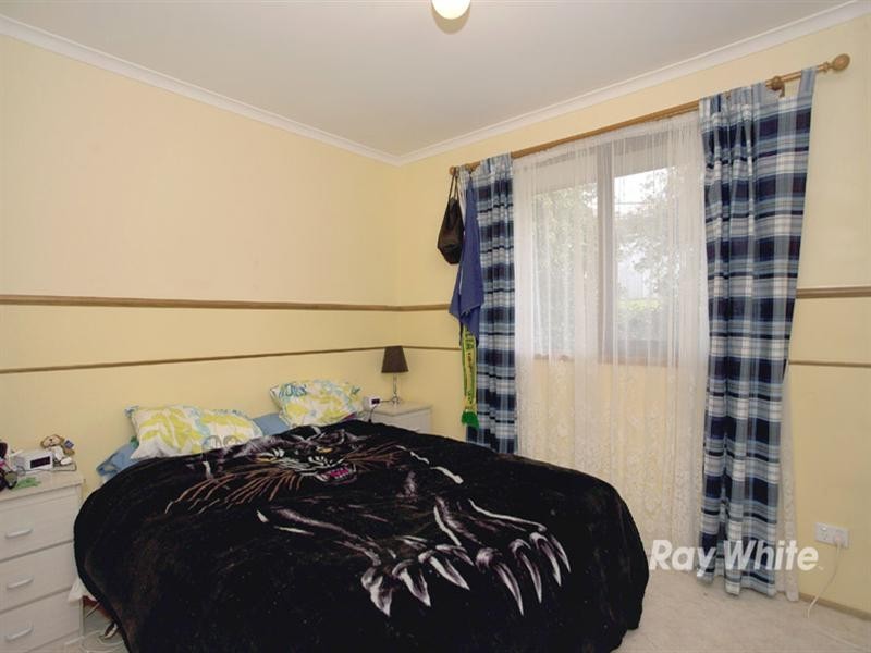 12 Osborn Grove, Pakenham VIC 3810