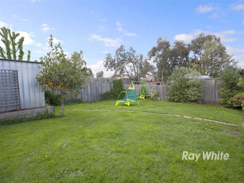 12 Osborn Grove, Pakenham VIC 3810