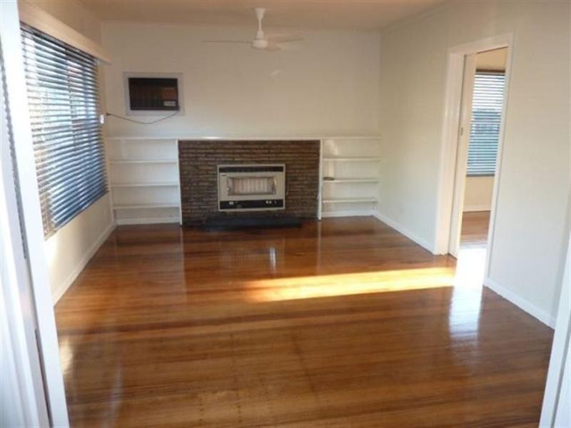 4 Barton Street, Dandenong North VIC 3175