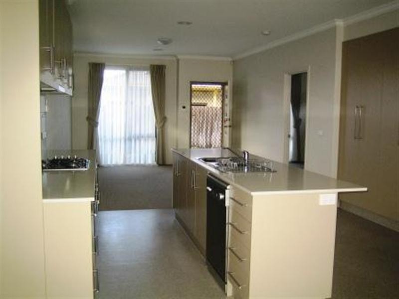 8/21 Fintonia Road, Noble Park VIC 3174