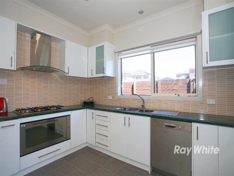 1 Waterford Terrace, Keysborough VIC 3173