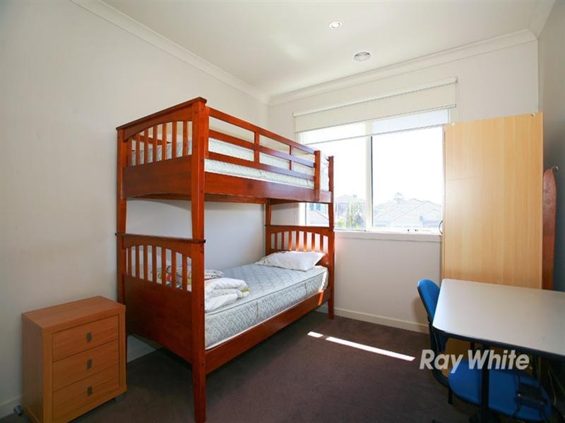 1 Waterford Terrace, Keysborough VIC 3173