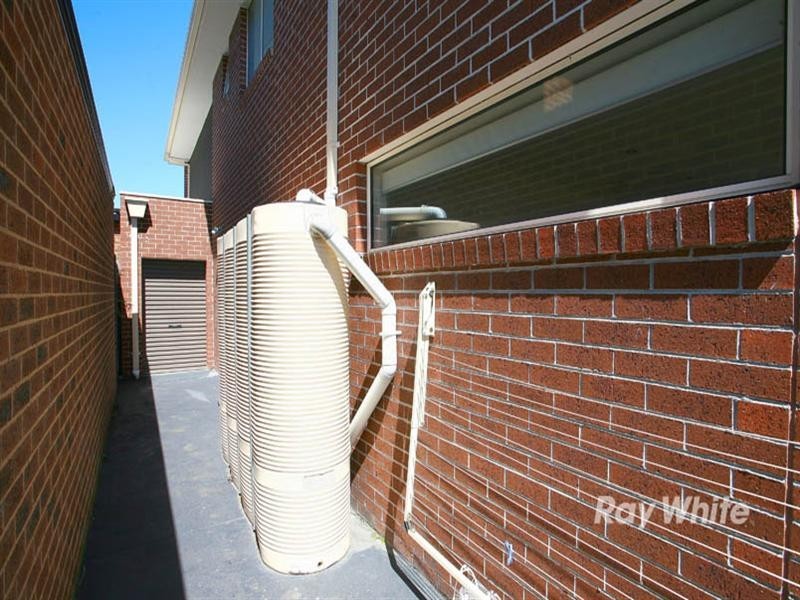 1 Waterford Terrace, Keysborough VIC 3173