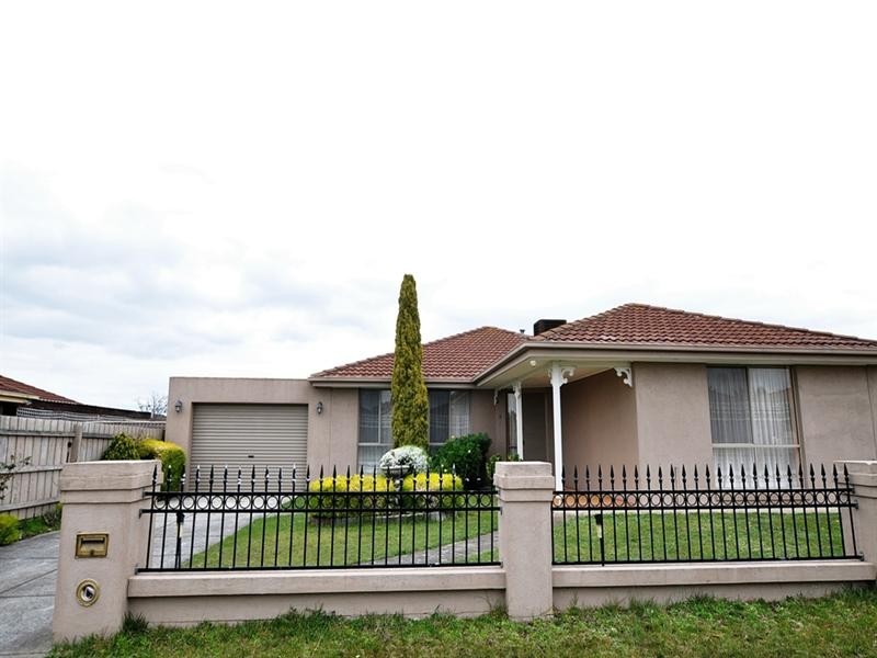 4 Nimbus Court, Hampton Park VIC 3976