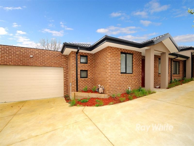 2/19 Alexander Avenue, Dandenong VIC 3175