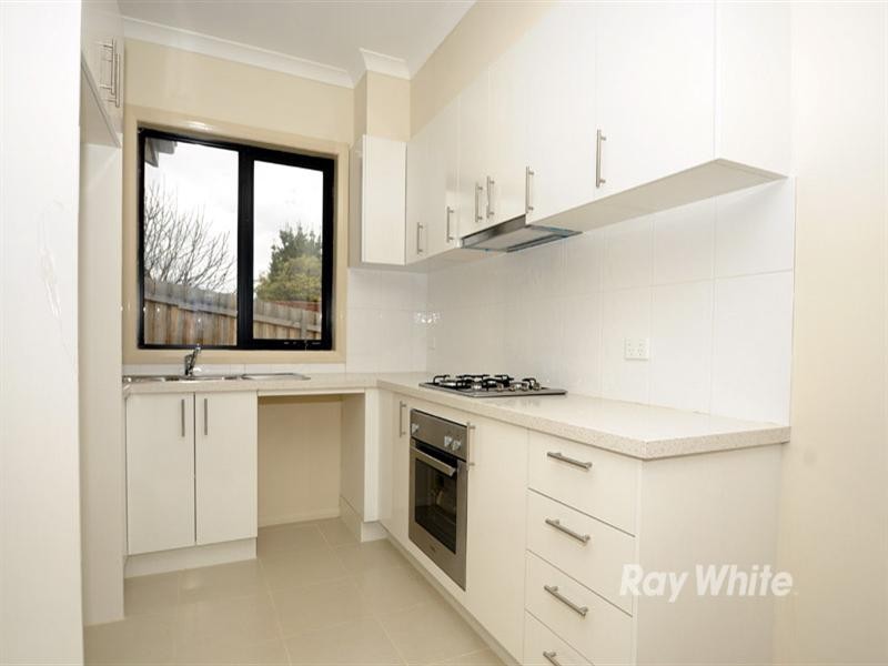 2/19 Alexander Avenue, Dandenong VIC 3175
