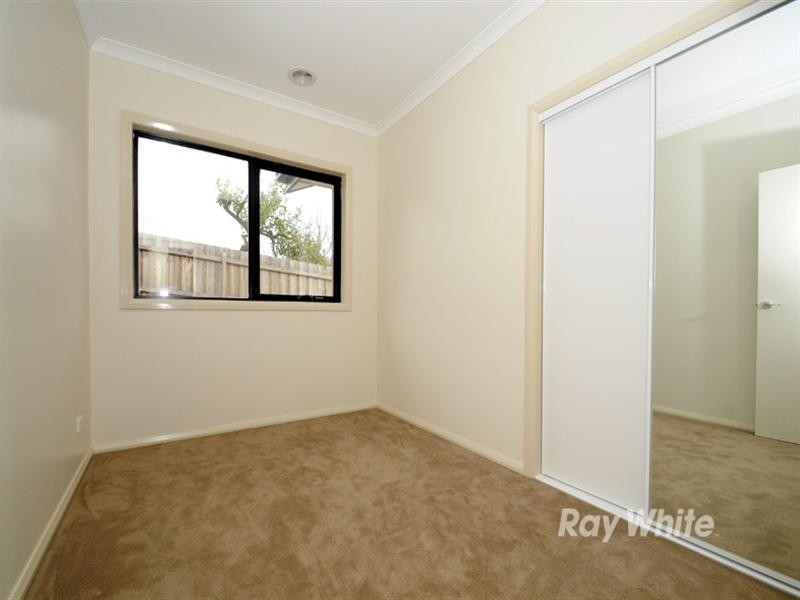 2/19 Alexander Avenue, Dandenong VIC 3175