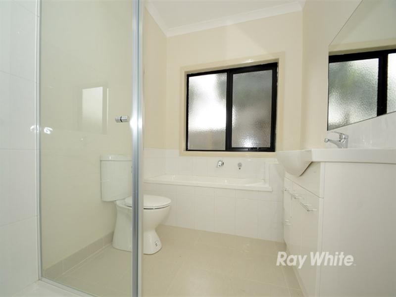 2/19 Alexander Avenue, Dandenong VIC 3175