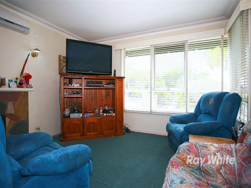 6 Sandra Avenue, Noble Park VIC 3174