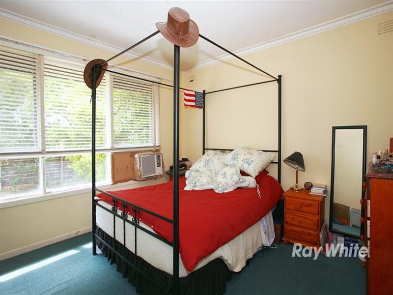 6 Sandra Avenue, Noble Park VIC 3174