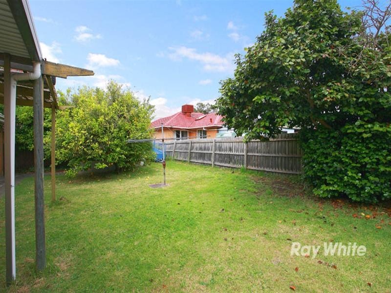6 Sandra Avenue, Noble Park VIC 3174