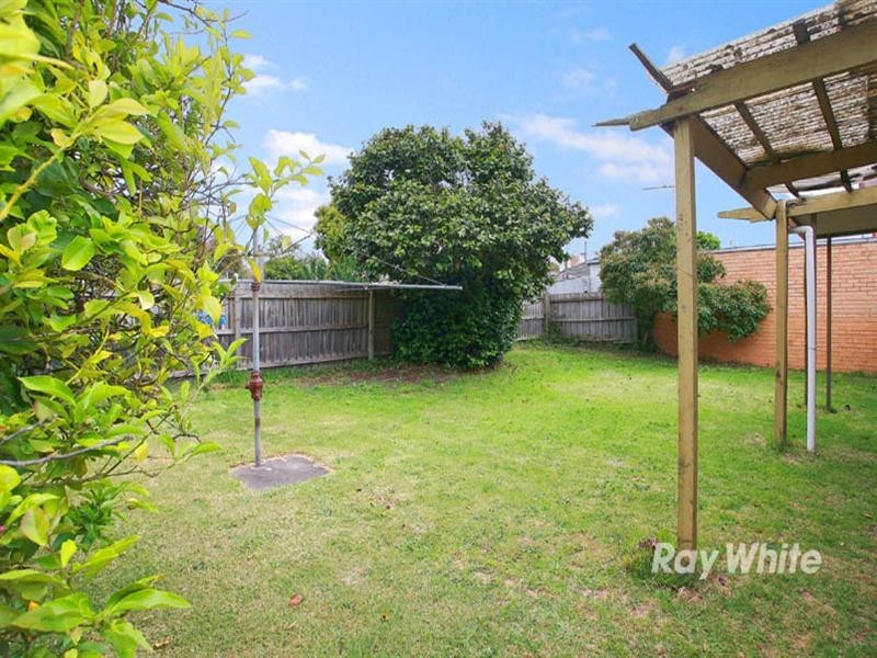 6 Sandra Avenue, Noble Park VIC 3174