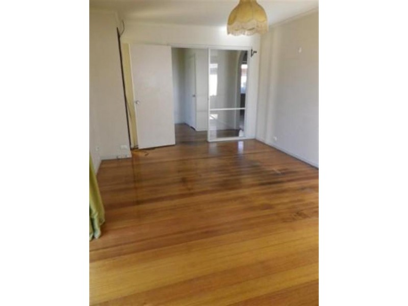 11 Walnut Cresent, Noble Park VIC 3174