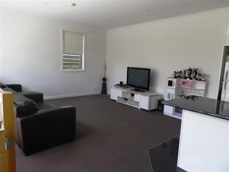 2/41 Noble Street, Noble Park VIC 3174