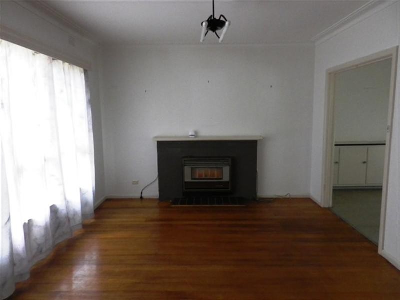 10 Holly Avenue, Dandenong North VIC 3175