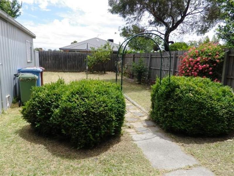 16B Victoria Avenue, Springvale VIC 3171