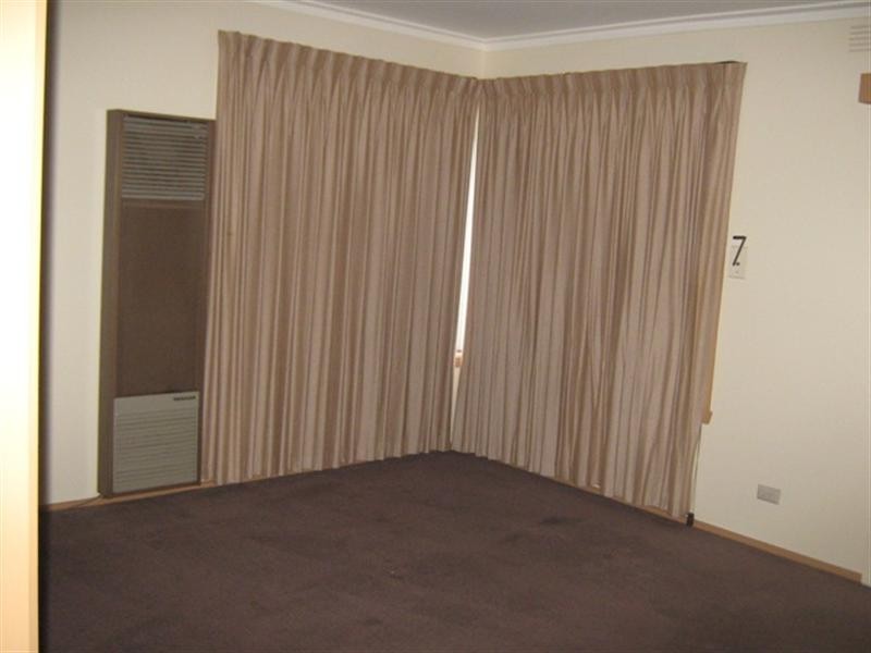 35 Parkmore Road, Noble Park VIC 3174