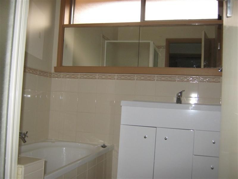 35 Parkmore Road, Noble Park VIC 3174